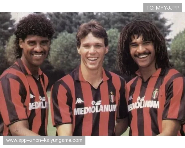 AC米兰中路渗透配合如流水般顺畅